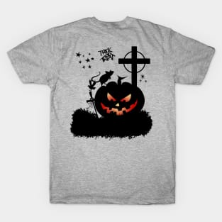 Funny halloween design, pumpkin, cat, owl and crow T-Shirt